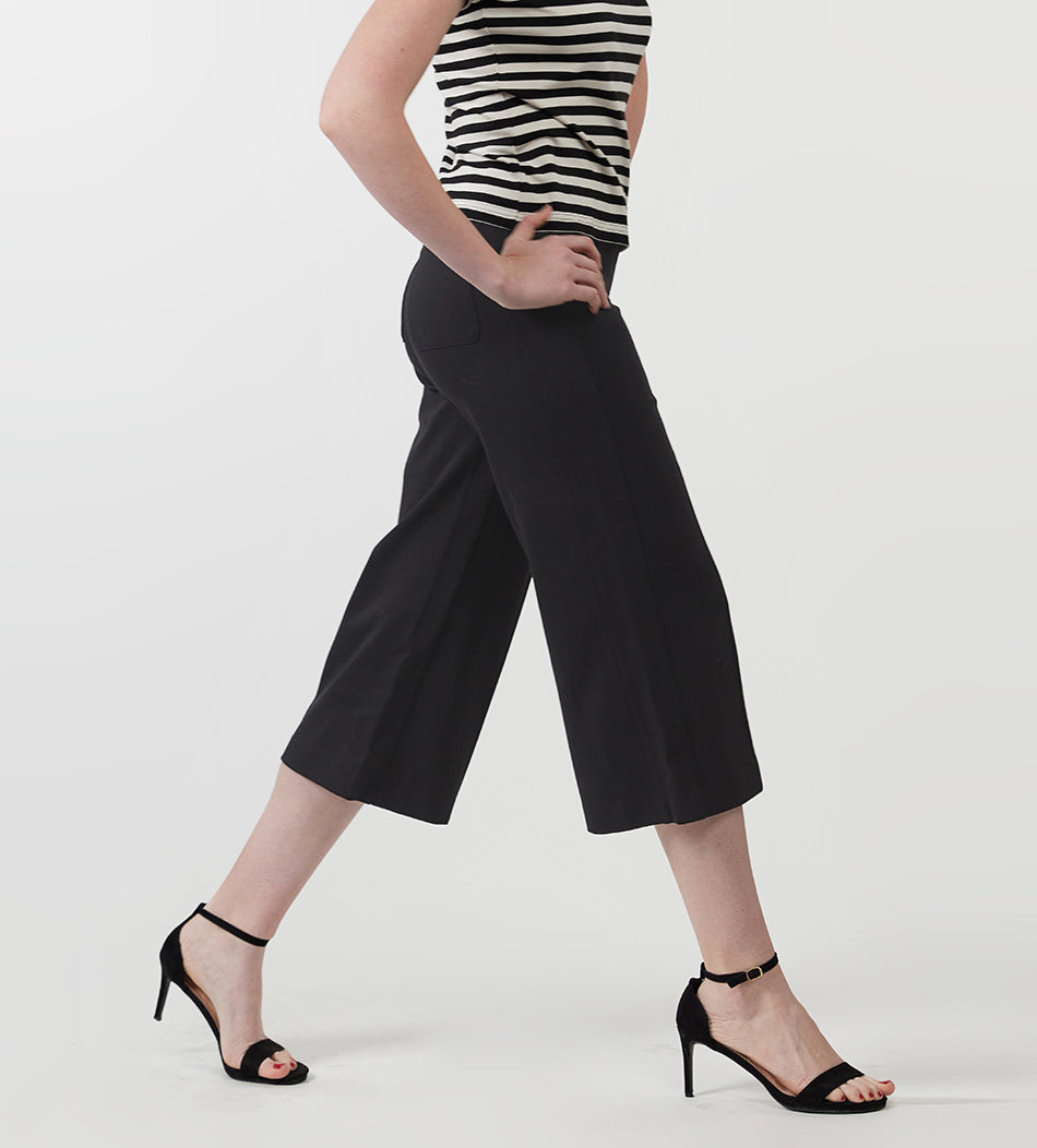 THE ANA Wide Leg Pant with Pintuck