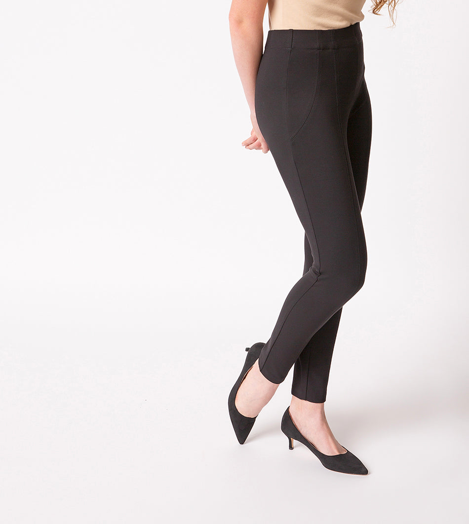 The bestselling Thalian ponte pant, The Jena Pant, gives a slimming and beautiful silhouette