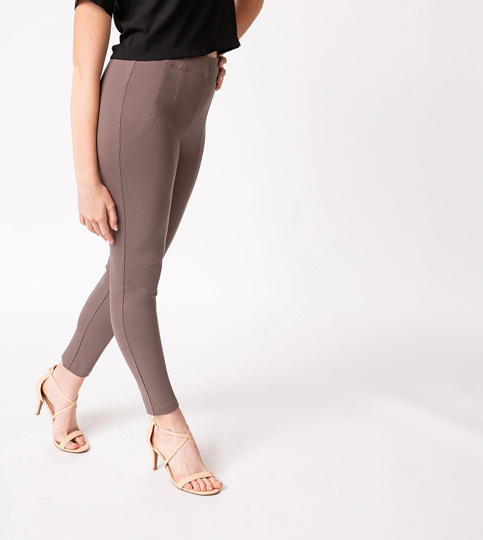 THE JENA Slimfit Ponte Pant